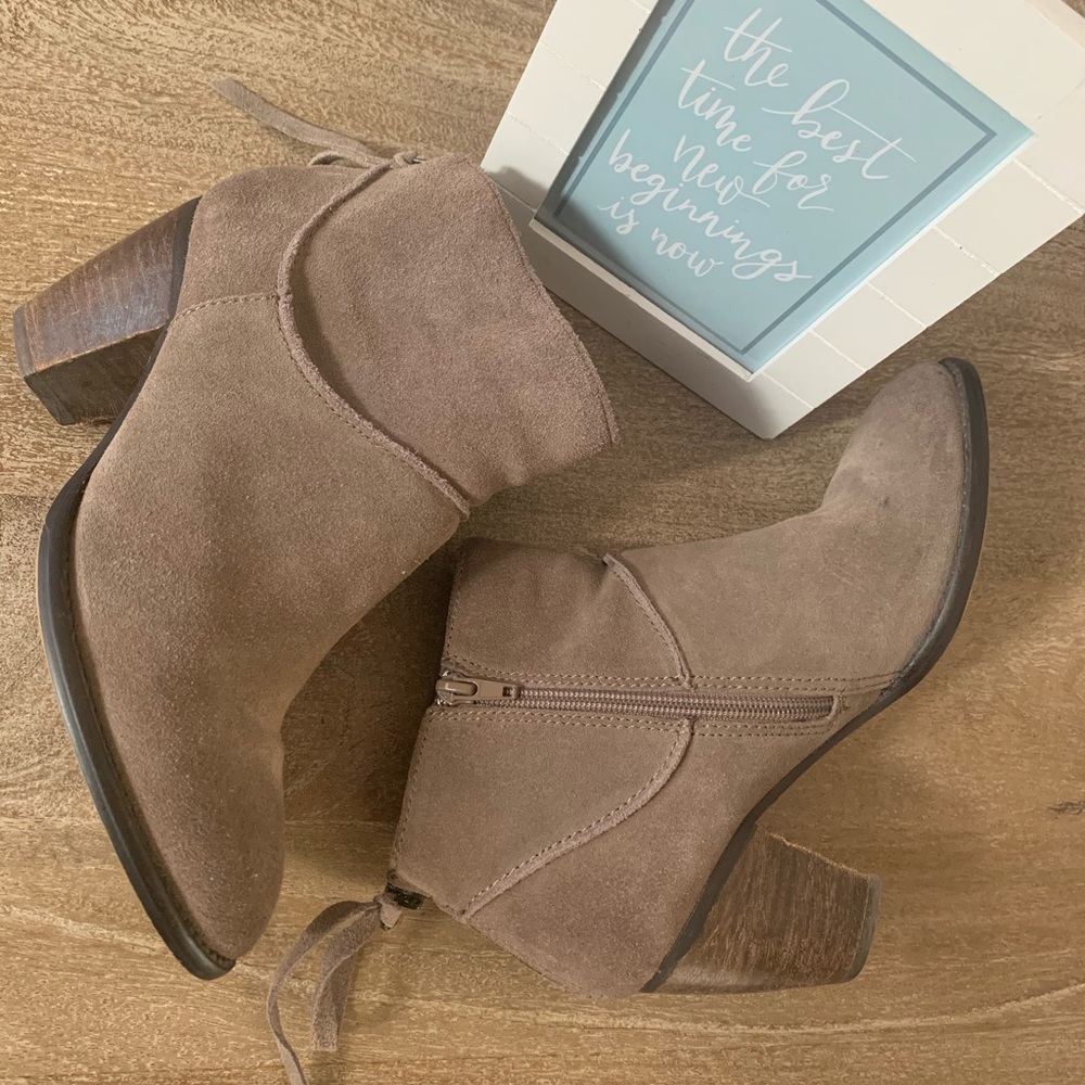 Steve Madden Ankle Boots - Picture 2 of 9